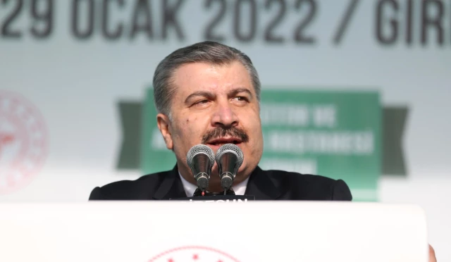 Sağlık Bakanı Fahrettin Koca, koronavirüsü griple eşitledi