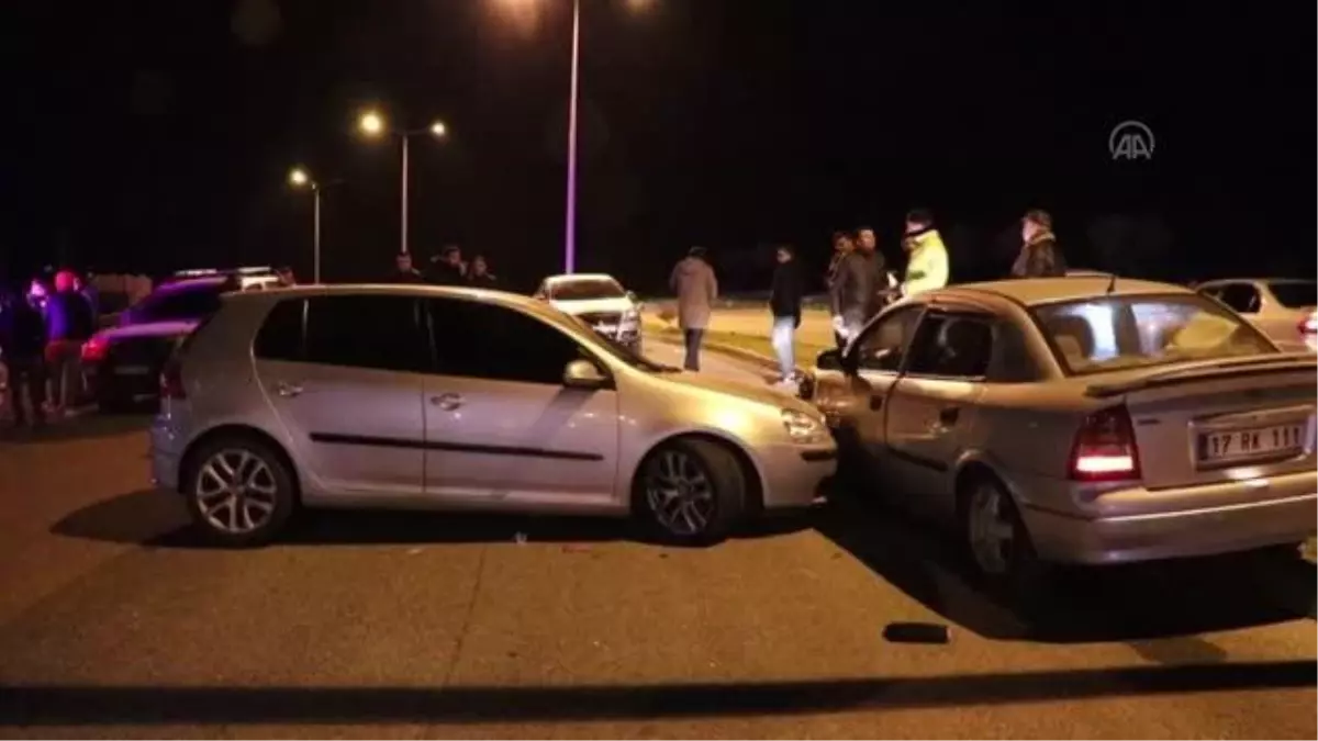 Alaşehir'de iki otomobilin çarpışması sonucu 1 kişi yaralandı