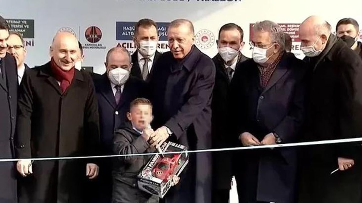 Cumhurbaşkanı Erdoğan'ın yanında Kılıçdaroğlu'na 'Hain' diyen çocukla ilgili AK Parti'den ilk açıklama: Manipülasyon