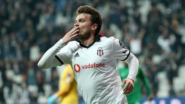 Beşiktaş, Ljajic'e sonunda alıcı buldu! Yıldız futbolcu, Süper Lig'de kaldı