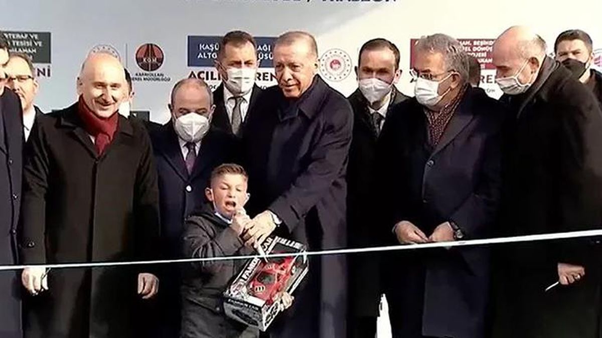 Erdoğan'ın yanında Kılıçdaroğlu'na 'hain' diyen çocukla ilgili CHP'den ilk açıklama: Böylesi bir istismarı tarihimizde görmedik