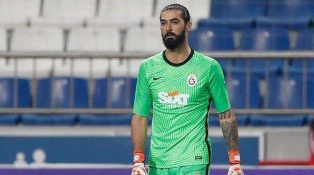 Galatasaray'ın deneyimli kalecisi vahim hastalığa yakalandı! Futbol hayatı bitebilir Galatasaray'ın deneyimli kalecisi vahim hastalığa yakalandı! Futbol hayatı bitebilir