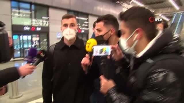Galatasaray'ın yeni transferi Pena, sessiz sedasız İstanbul'a geldi! Muslera'ya mesaj yolladı