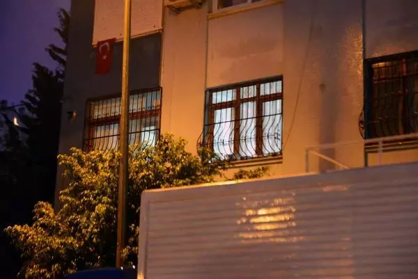 2 çocuğunun gözü önünde yengesi ile annesini tabancayla başlarından vurarak öldürdü