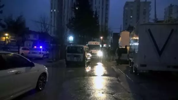 2 çocuğunun gözü önünde yengesi ile annesini tabancayla başlarından vurarak öldürdü