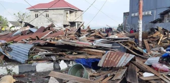 Endonezya'nın doğusunda 6,1 büyüklüğünde deprem meydana geldi