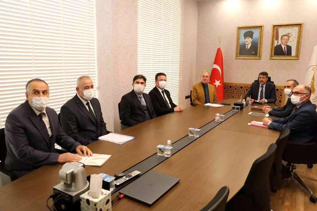 Kütahya'da eski belediye binası KSBÜ'ye kiralandı