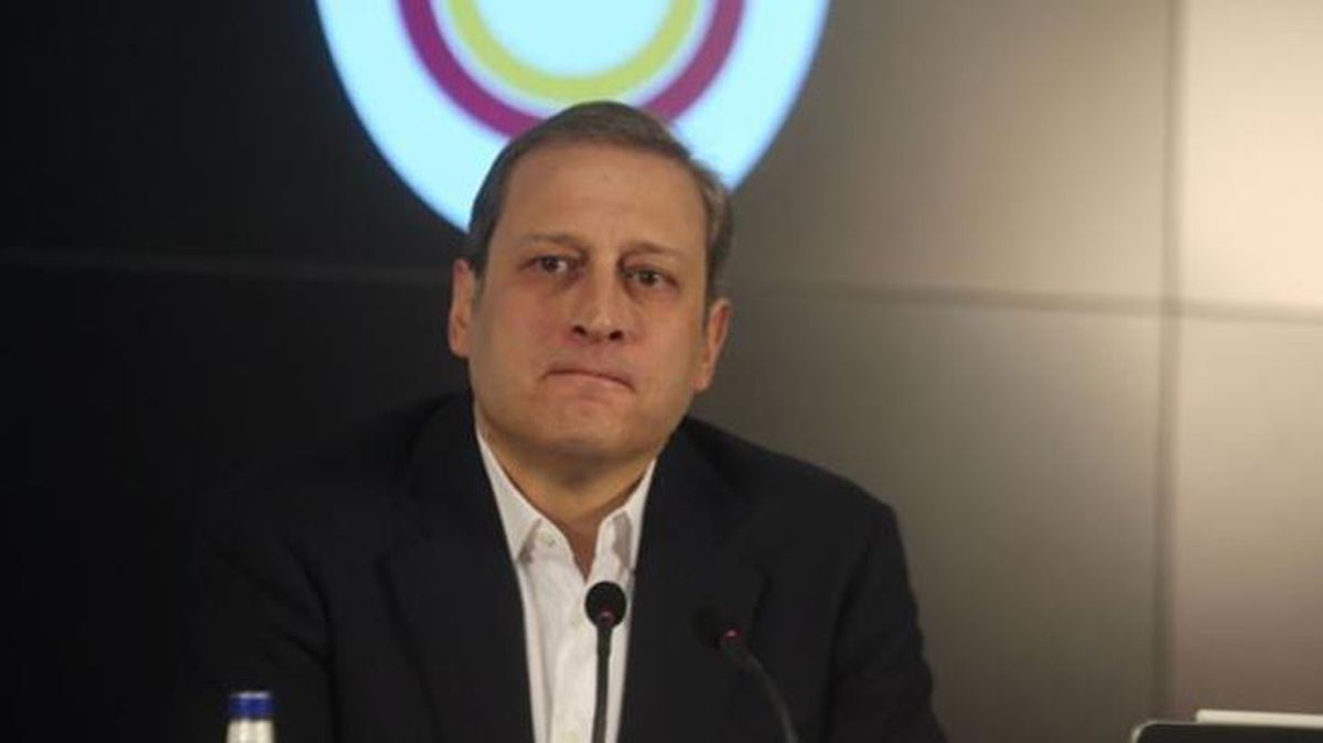 Son Dakika: Galatasaray Başkanı Burak Elmas bombayı patlattı! Eric Pulgar resmen Galatasaray'da