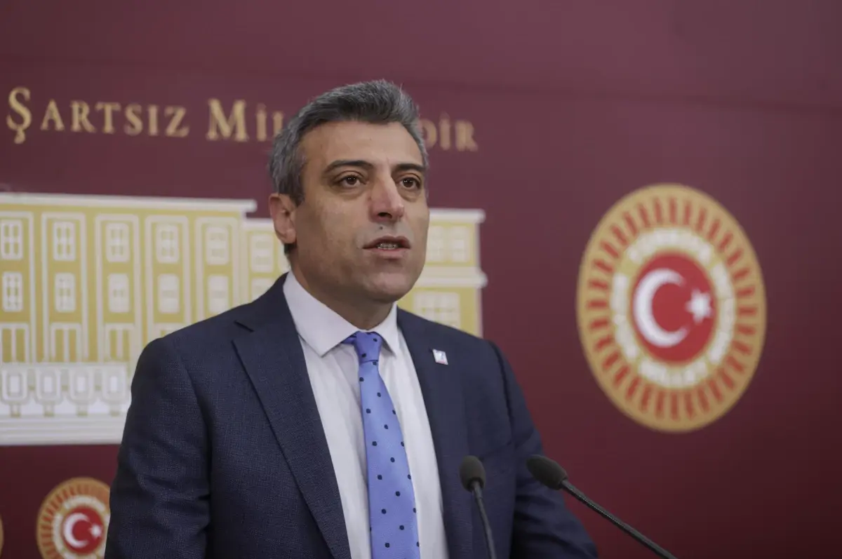 Yenilik Partisi Genel Başkanı Yılmaz'dan CHP lideri Kılıçdaroğlu'na 'otel' eleştirisi Açıklaması