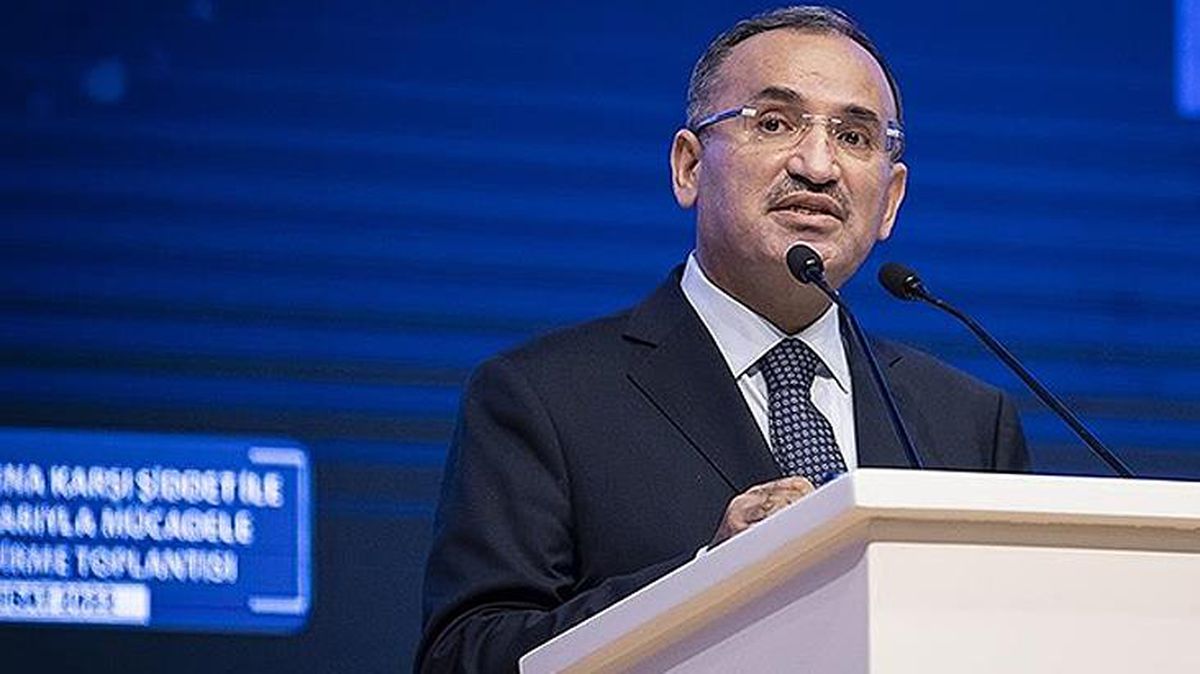 Bekir Bozdağ talimatı verdi! Kravat, sakal 'iyi hal' indirimi olmaktan çıkıyor