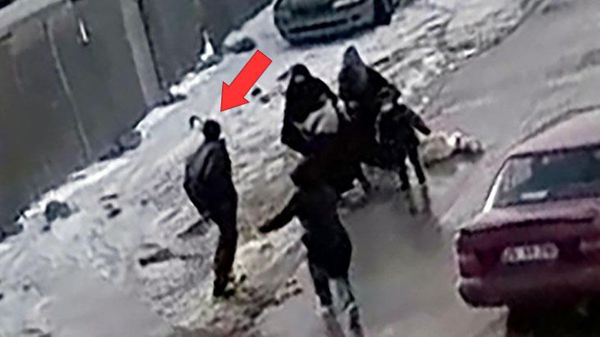 Her şey çocuklarının gözü önünde oldu! Sokak ortasında eşini ve baldızını bıçakladı