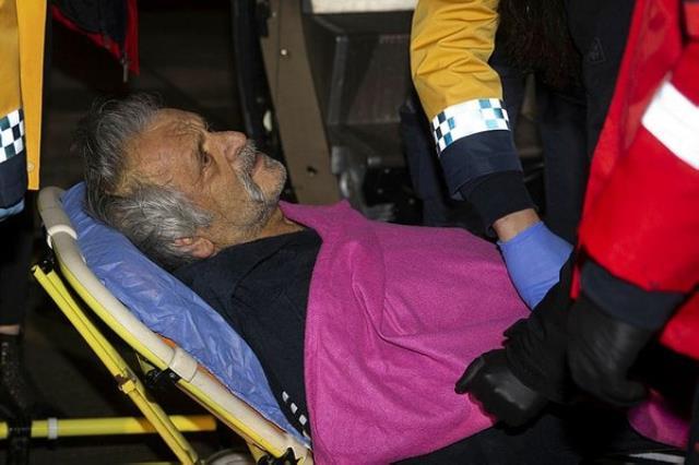 Almanya'da yeterli sağlık hizmeti alamayan Türk hasta İstanbul'a getirildi Almanya'da yeterli sağlık hizmeti alamayan Türk hasta İstanbul'a getirildi