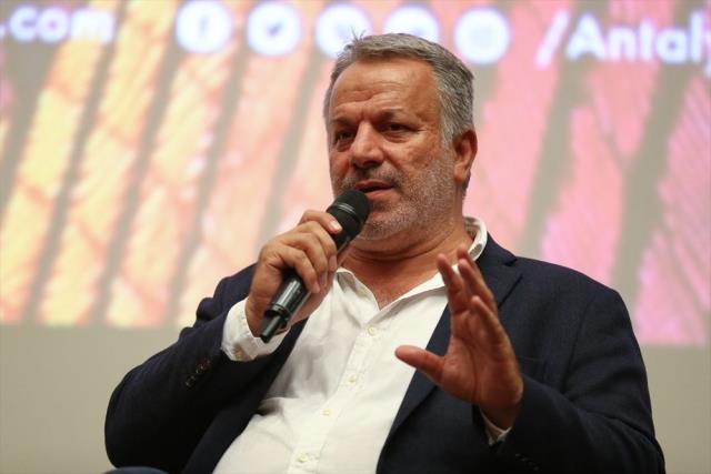 Yapımcı Fatih Aksoy, eleştirilerin hedefinde olan Maske Kimsin Sen'in final yapacağını duyurdu
