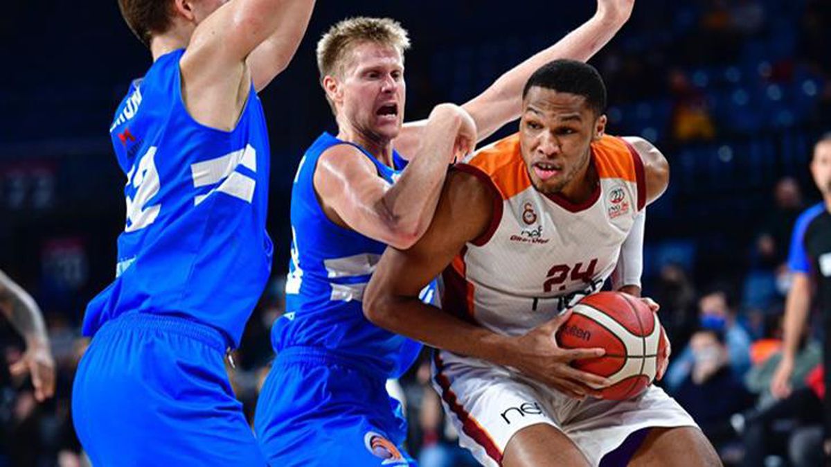 6 sağlıklı sporcusu kalan Galatasaray'a TBF'den ret! Taraftar sinirden çılgına döndü