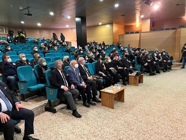 Duayen gazeteci Üstün Ünüdür son yolculuğuna uğurlandı