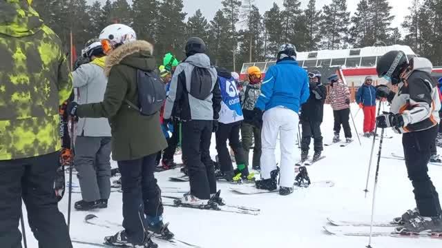 Öğrenciler yarıyıl tatilinin son günlerinde de Cıbıltepe'de kayak yaptı
