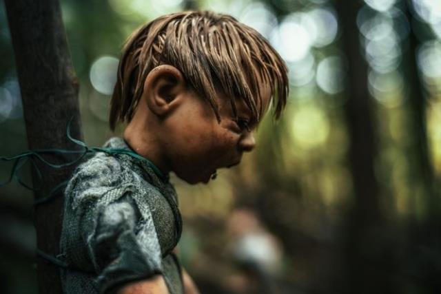 Ormanda gece vakti gezenler korkunç bir bölge keşfetti! Hiç kimse girmeye cesaret edemiyor