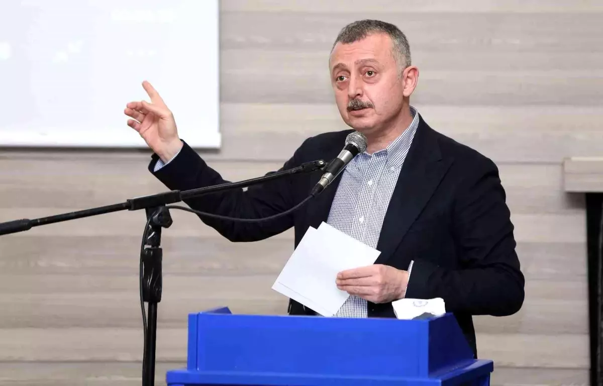 Tahir Büyükakın'dan o iddialara cevap