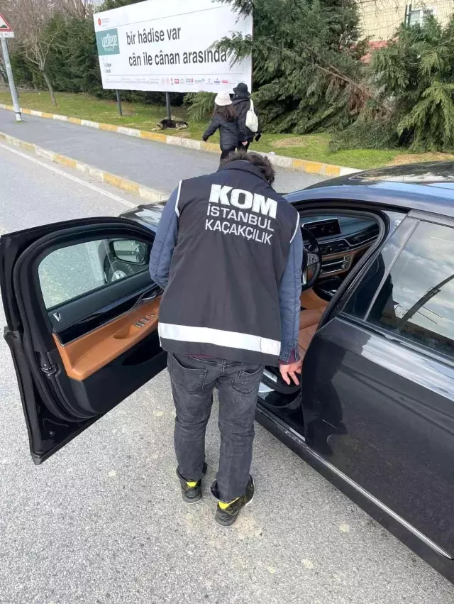 Piyasaya değerleri dudak uçuklattı! İstanbul emniyetinden 'lüks otomobil' kaçakçılarına operasyon