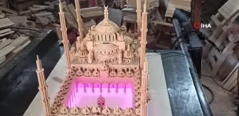 Sultanahmet Camii'nin ahşap maketini yaptı