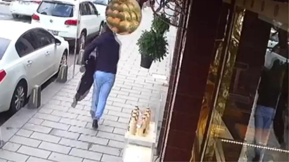 Üsküdar'daki patlama sırasında vatandaşların yaşadığı panik kamerada