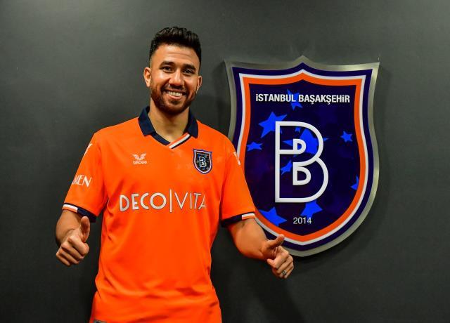 Başakşehir transferde çıtayı çok yükseltti! Yıldız futbolcular resmen imzayı attı Başakşehir transferde çıtayı çok yükseltti! Yıldız futbolcular resmen imzayı attı