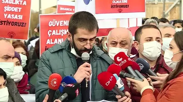 Bazı doktorlar TTB'nin çağrısıyla iş bırakma eylemi yaptı