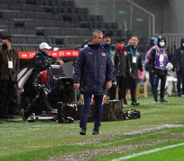 Canlı yayına damga vurdu! İsmail Kartal'ın röportajını dinleyen Hikmet Karaman fena patladı