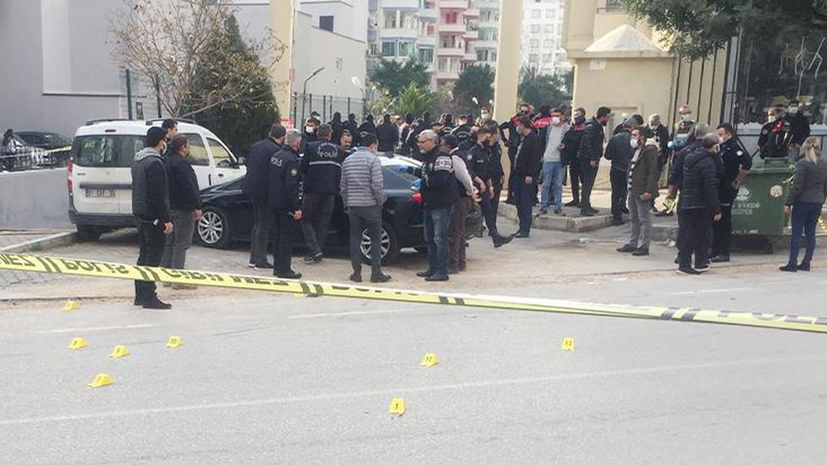 Aracına kurşun yağdırılarak öldürülen adamın sosyal medya paylaşımı dikkat çekti: Ölüm her şeyi eşit yapar