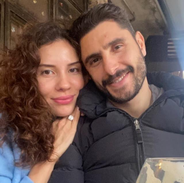 Özer Hurmacı'dan şiddet gördüğünü söyleyen eşi konuştu: 3 çocuk ve evin giderleri için 500 TL gönderiyor Özer Hurmacı'dan şiddet gördüğünü söyleyen eşi konuştu: 3 çocuk ve evin giderleri için 500 TL gönderiyor