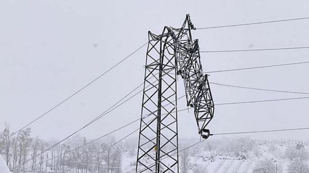Son Dakika: Günlerce elektrik kesintisi yaşanan Isparta'da faturaların tahsilatı bir ay ertelendi