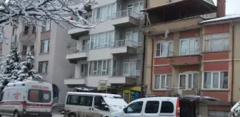 Oğlu ile birlikte yaşayan yaşlı kadın evinin bahçesinde ölü bulundu