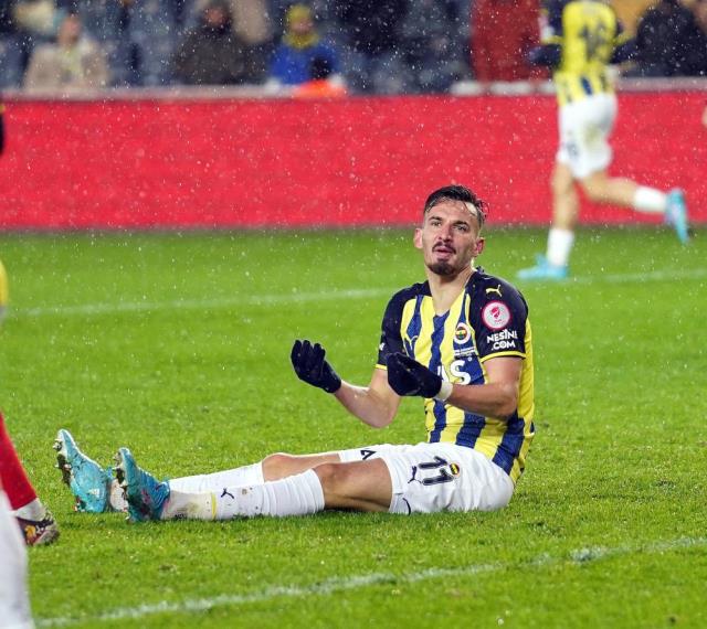 Kayserispor mağlubiyetinin suçlusu bulundu! Fenerbahçe'de fatura 3 yıldız futbolcuya çıktı