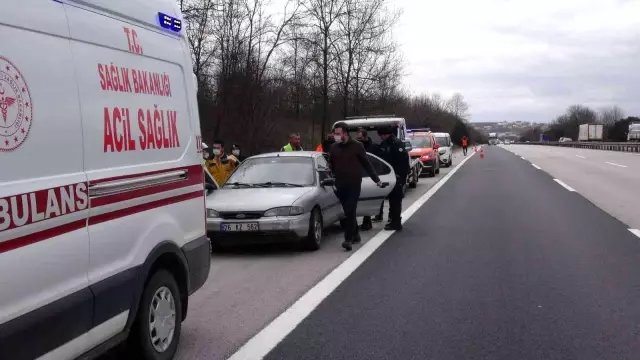 TEM'de yol ortasında duran otomobil içinde ölü bulundu