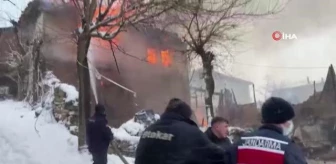 Son dakika... Bilecik'teki yangında üzücü detay... 83 yaşındaki yatalak kadın çöken çatının altında kalarak hayatını kaybetti