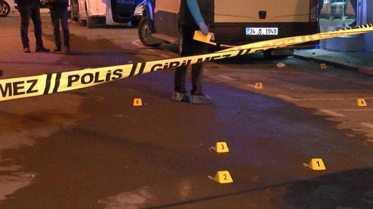 İstanbul'da 5 kişilik gruba kurşun yağdırdılar: 1 ölü, 4 yaralı