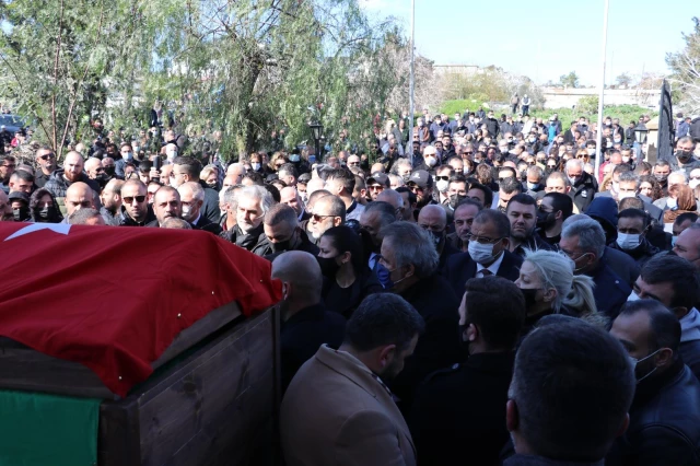 Suikast sonucu öldürülen Halil Falyalı Kumyalı'da toprağa verildi