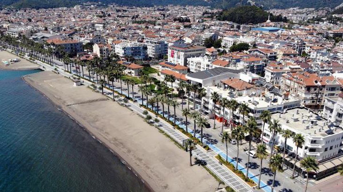 Marmaris Belediye Başkanı'ndan tatilcilere erken rezervasyon uyarısı