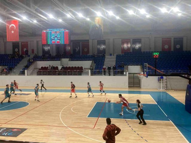Potada Kocaeli'nin şampiyonu Gölcük Belediyespor