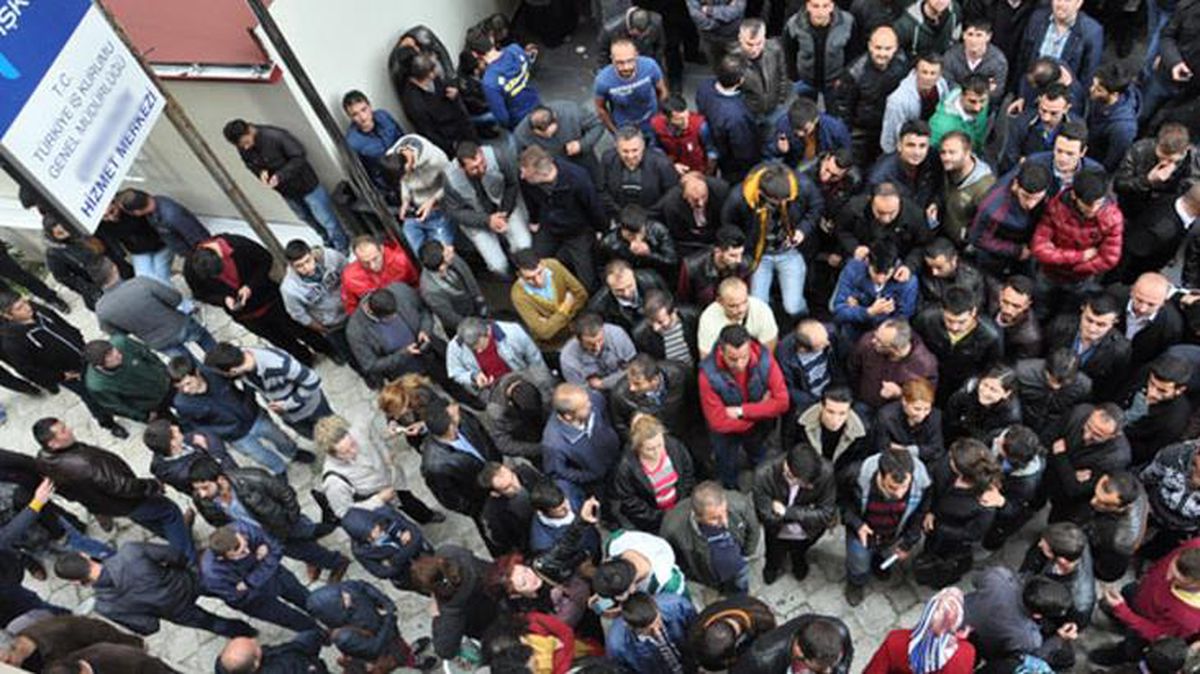 Son dakika: Türkiye genelinde işsiz sayısı 2 bin kişi artarak 3 milyon 794 bin kişi oldu