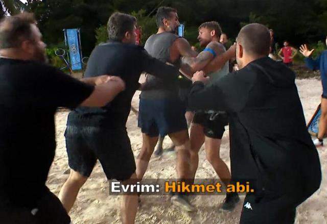 Survivor All Star'da Hikmet ve Yunus Emre arasındaki kavganın görüntüleri ortaya çıktı