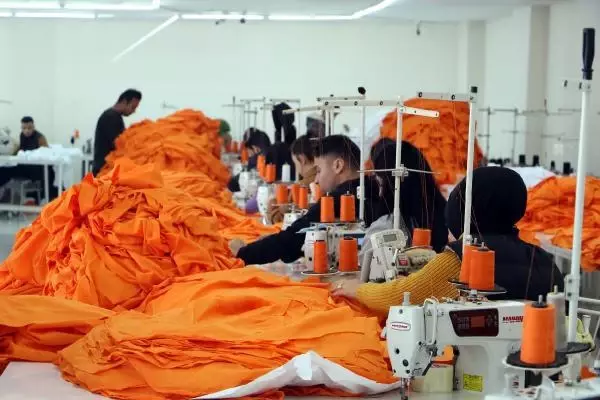 YÜKSEKOVALI TEKSTİLCİ, KADINLARIN UMUDU OLDU