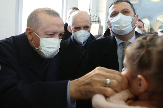 Son Dakika: Koronavirüsü atlatan Cumhurbaşkanı Erdoğan kameralar karşısına geçti! İşte ilk sözleri