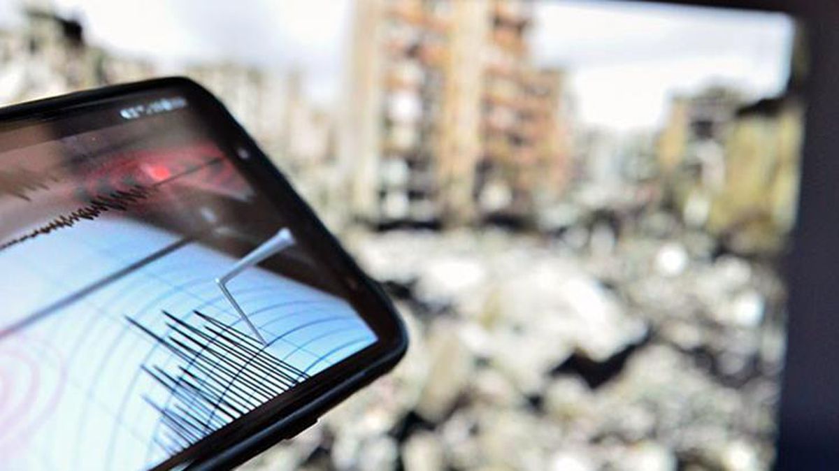 Son Dakika: Deprem gerçeği bir kez daha kendini hatırlattı! Bodrum 4,1 şiddetiyle sarsıldı