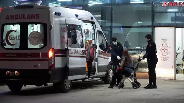 DÜZCE'DE 3'Ü ÇOCUK 5 KİŞİ SOBADAN SIZAN GAZDAN ZEHİRLENDİ