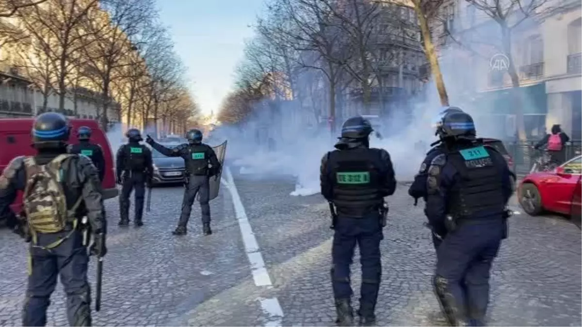 'Özgürlük Konvoyu'nun Paris'e girişini engellemek için sıkı tedbirler alındı - Polis müdahalesi