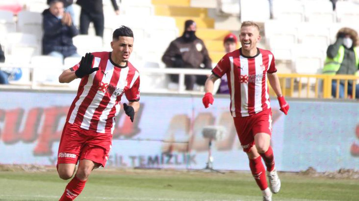 Sivasspor'dan geri dönüş! Yeni Malatyaspor'un galibiyet hasreti 14 maça çıktı