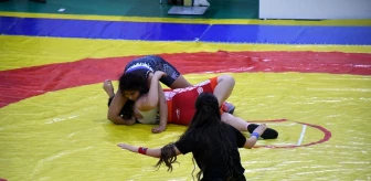 Köyceğiz'de Kadınlar Serbest Güreş Şampiyonası yapıldı