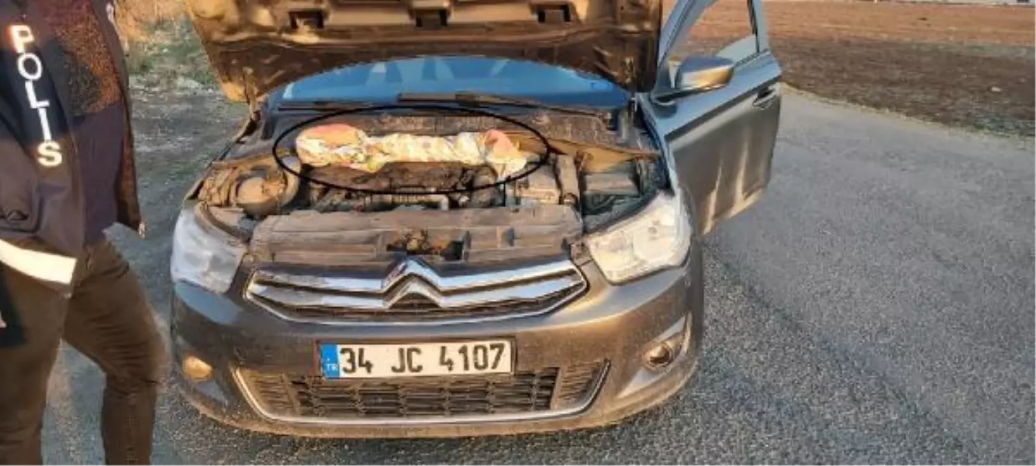 Son dakika haberleri... Otomobilde uzun namlulu silahla yakalandılar