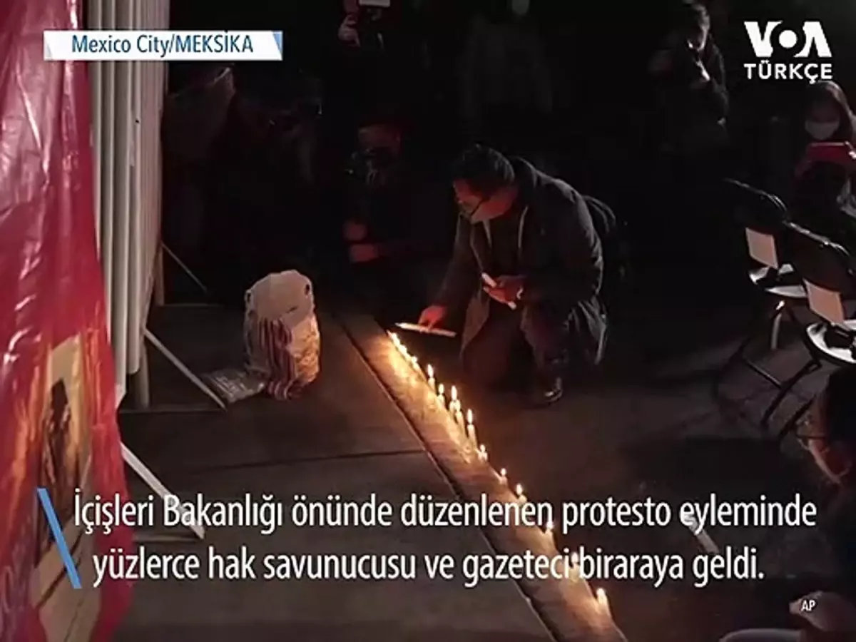 Meksika'da Gazetecilerin Öldürülmesi Protesto Edildi